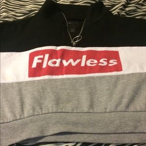 Cropped top flawless long sleeved top